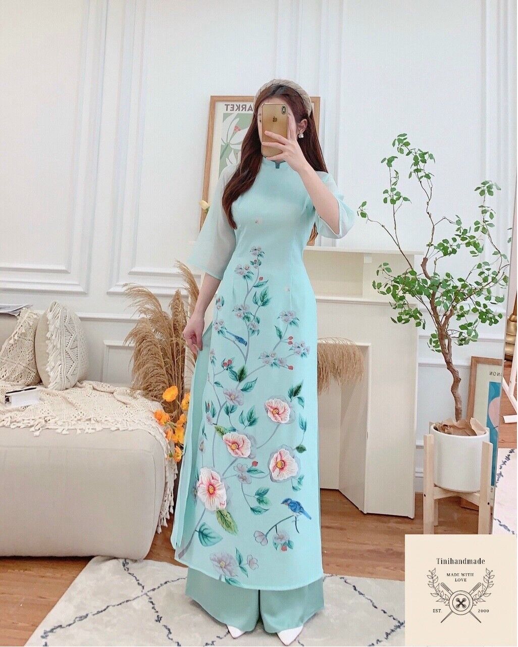 Vietnamese Ao dai with pants