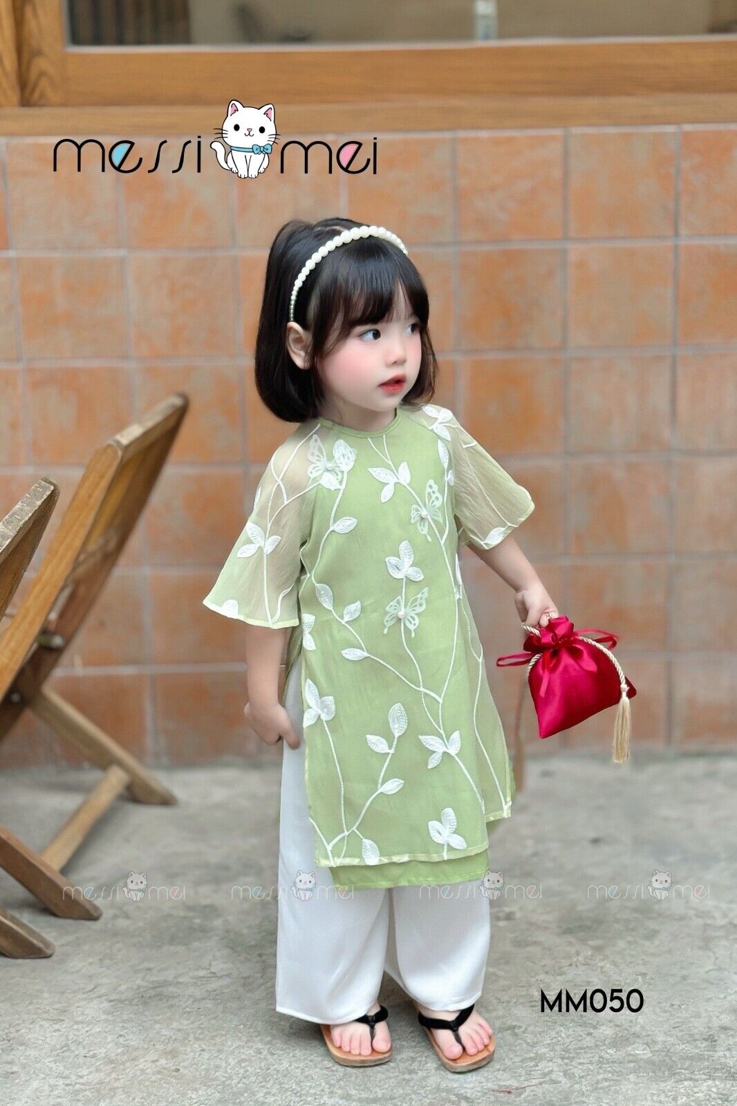 Vietnamese ao dai for girls, kids - green