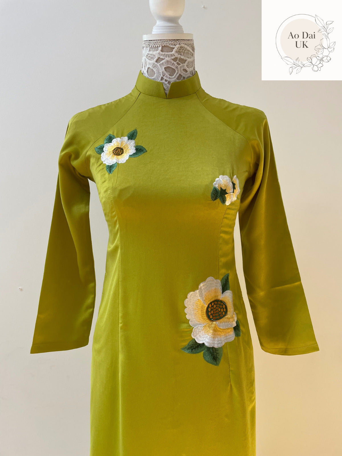 Vietnamese Embroidered Ao dai