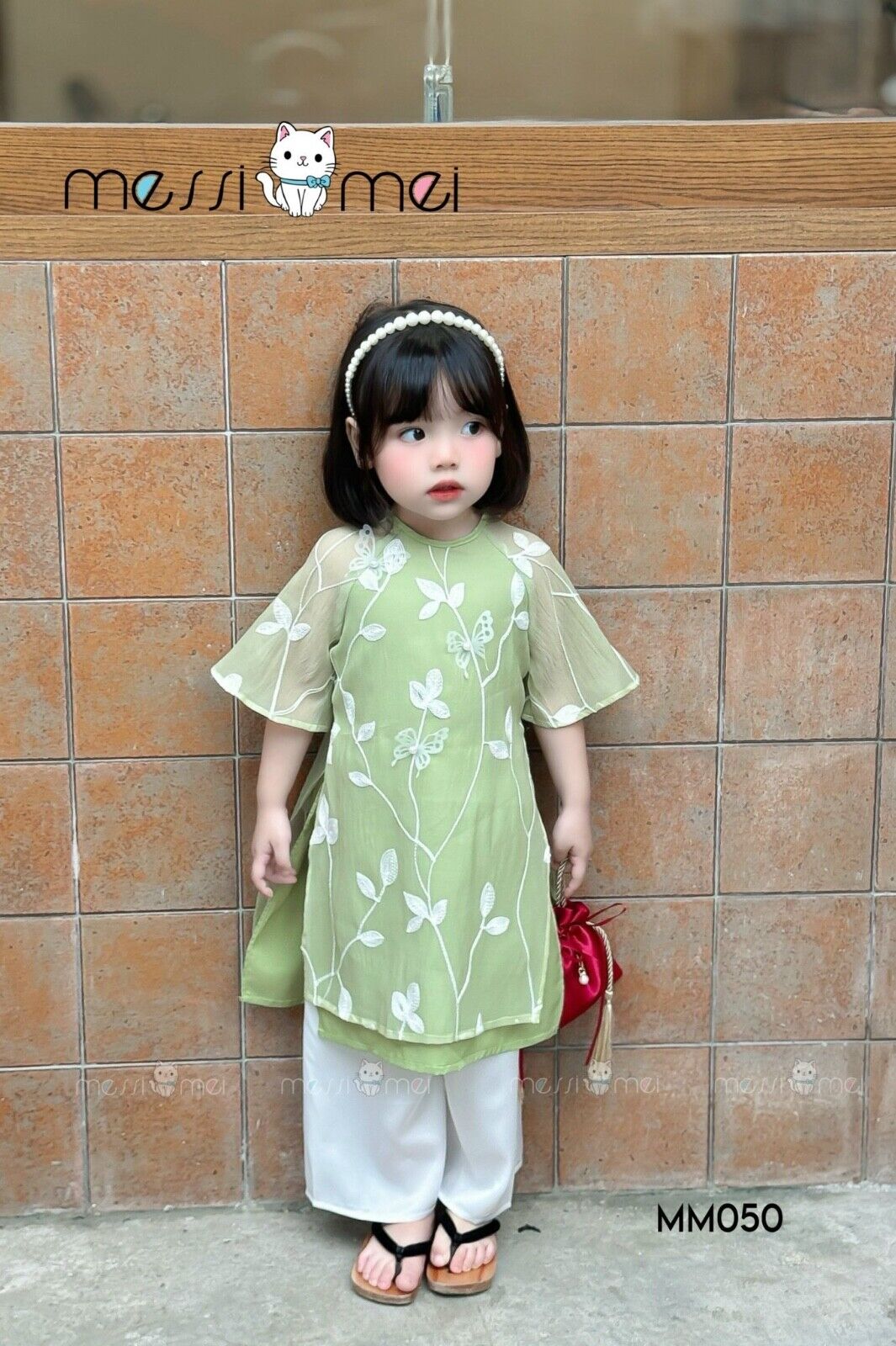Vietnamese ao dai for girls, kids - green