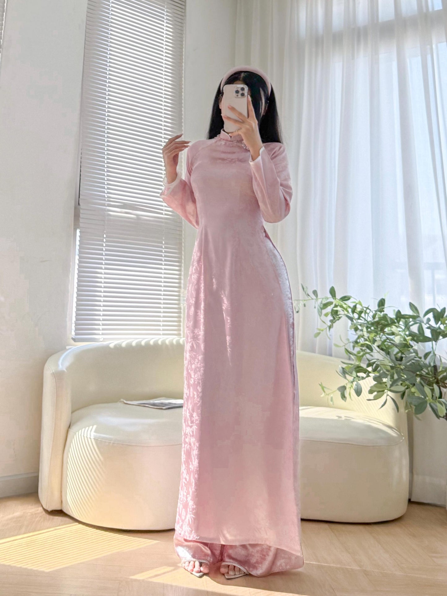 Jacquard silk Ao dai with floral embellishments - Ao dai truyen thong - Vietnamese traditional dress for women