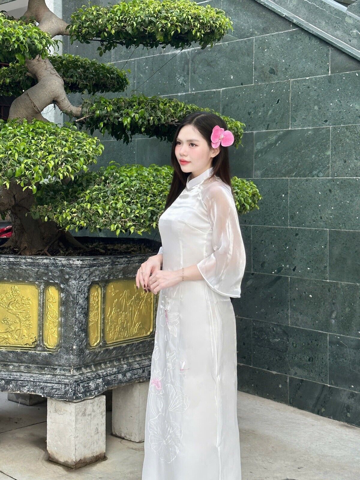 White Lotus embroiry Ao dai - Vietnamese  dress