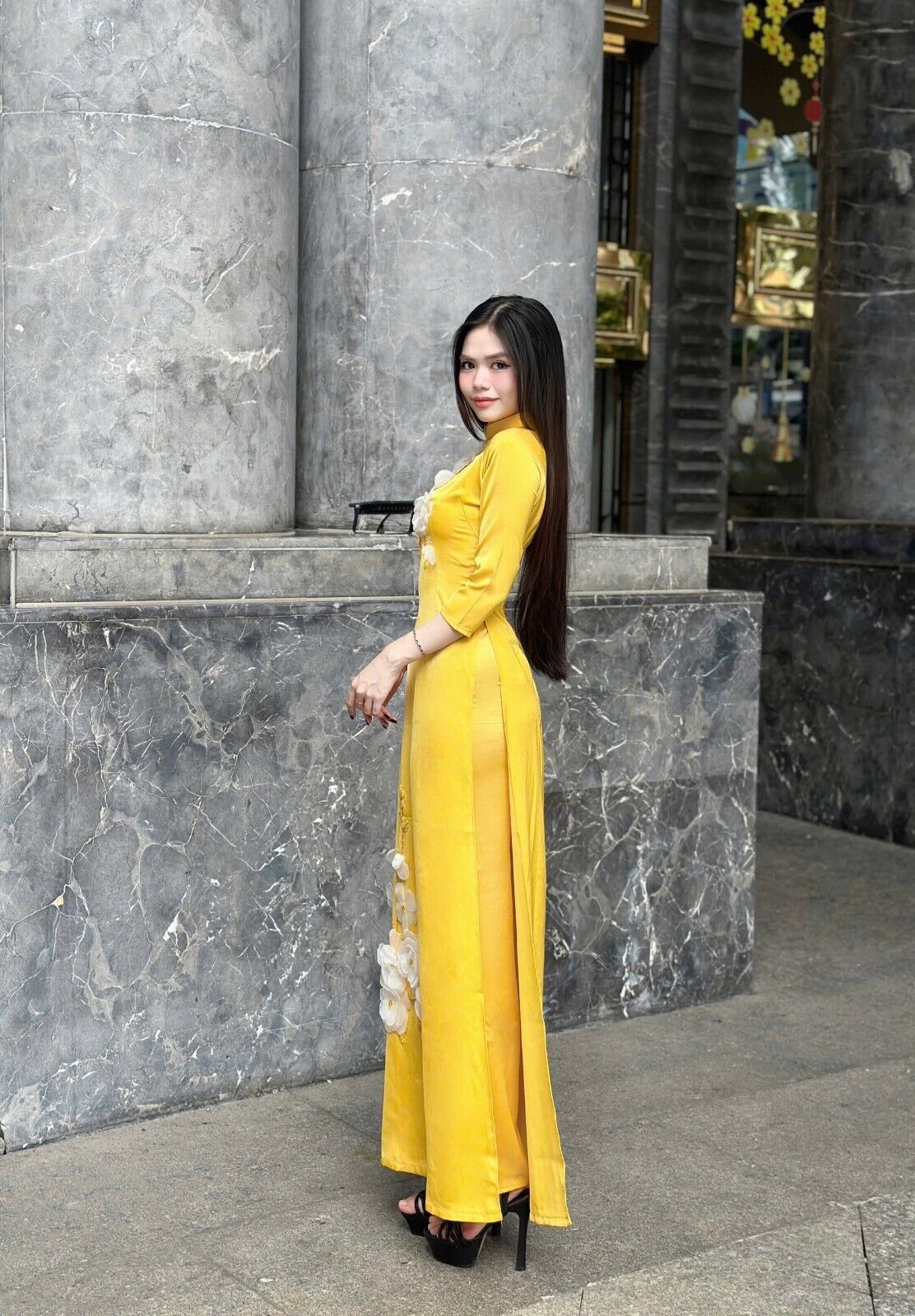 Vietnamese silk Ao dai with 3d flowers