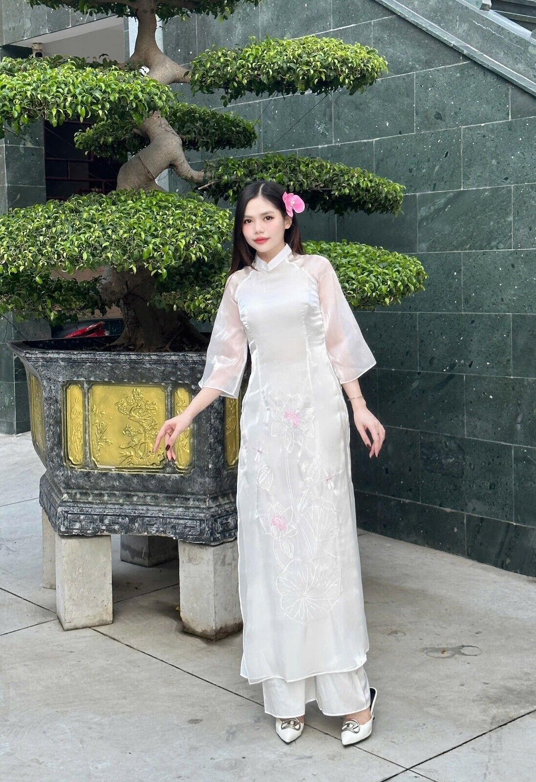 White Lotus embroiry Ao dai - Vietnamese  dress