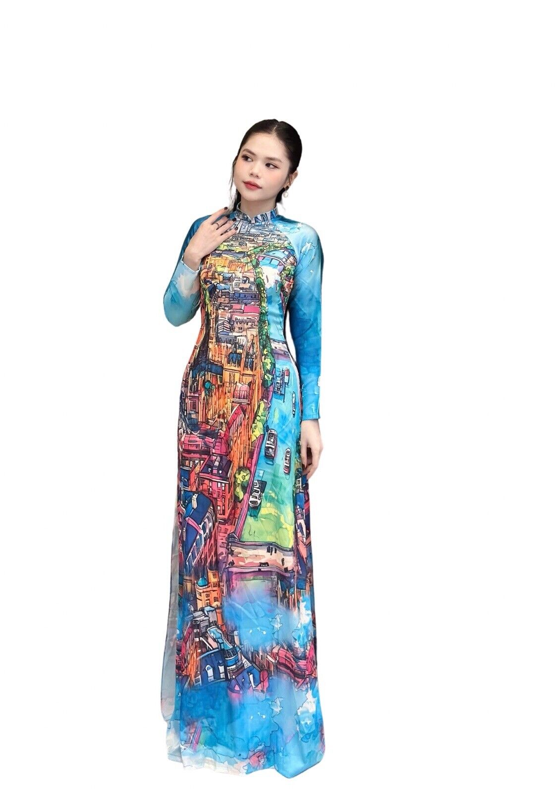 London landmark - Ao dai for women- Vietnamese traditional dress