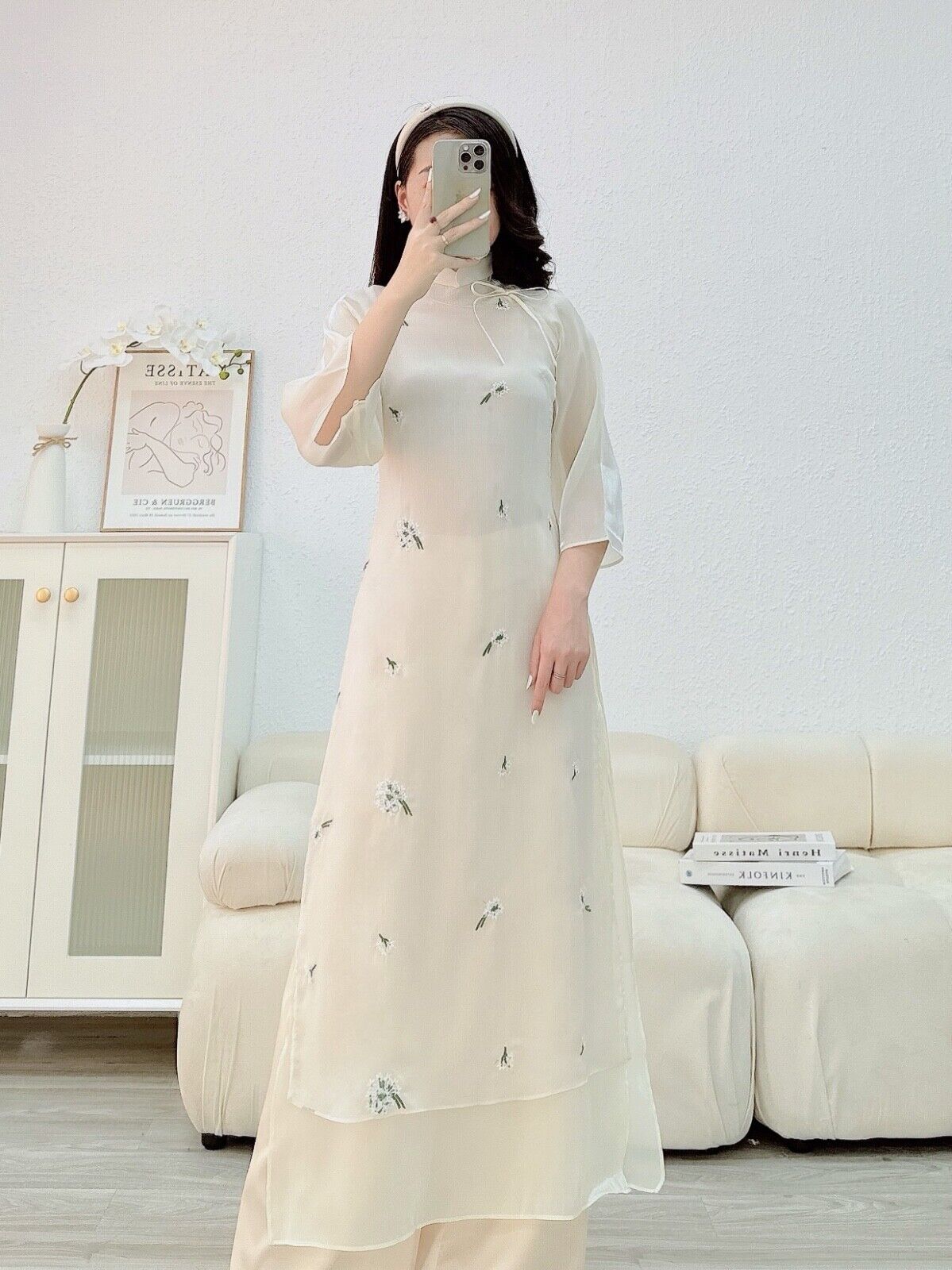 Vietnamese modern Ao Dai- floral embroidery dress for women