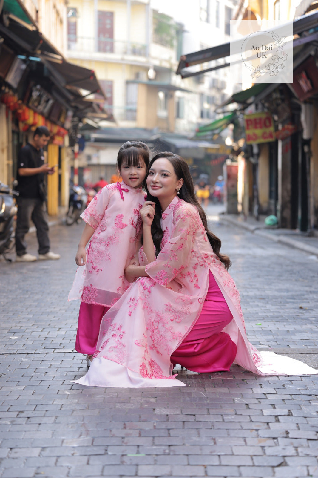 Woman and kid matching ao dai- Mother daughter matching dress