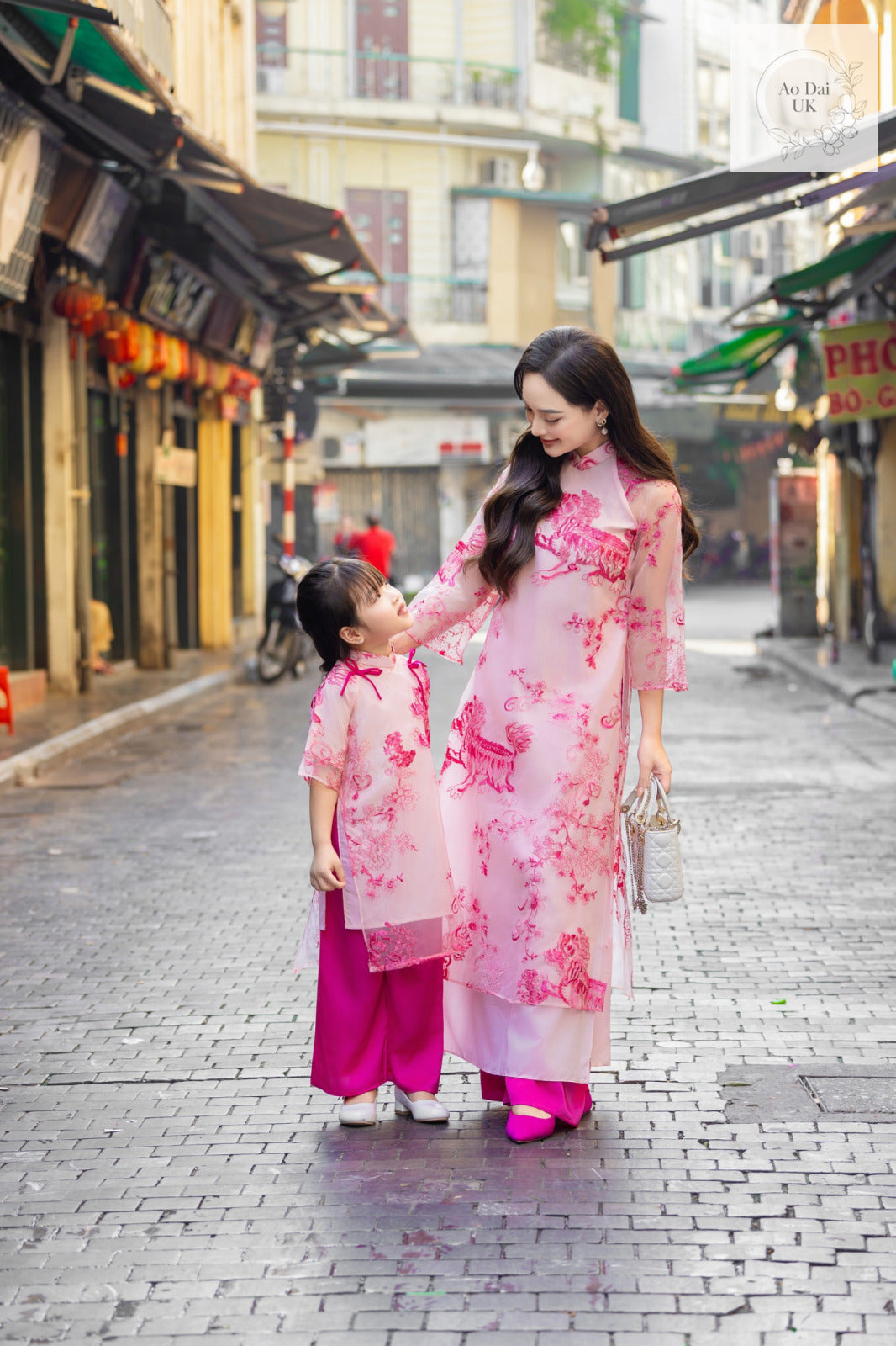 Woman and kid matching ao dai- Mother daughter matching dress