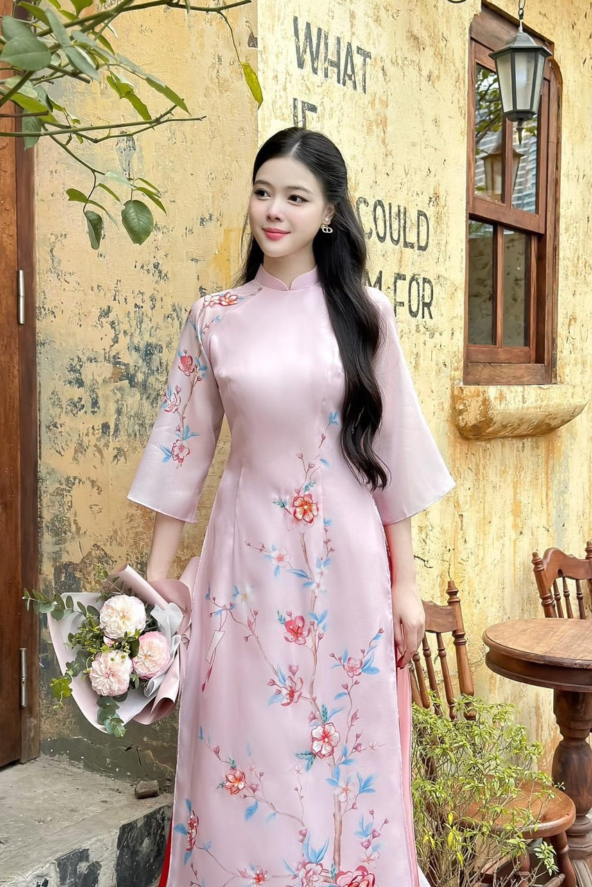 Ao dai women with flower embellishments - Vietnamese traditional dress