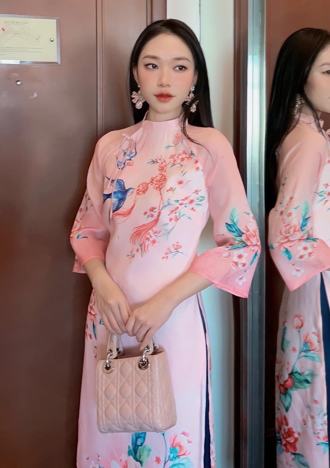 Women and kid ao dai- Ao dai cach tan- Mom and kid matching