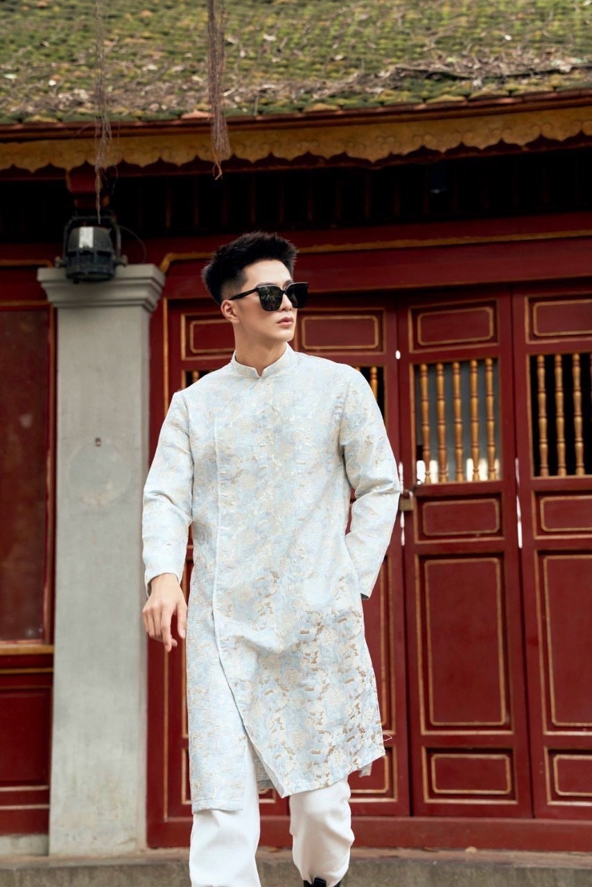 Men’s ao dai- Men traditional clothes