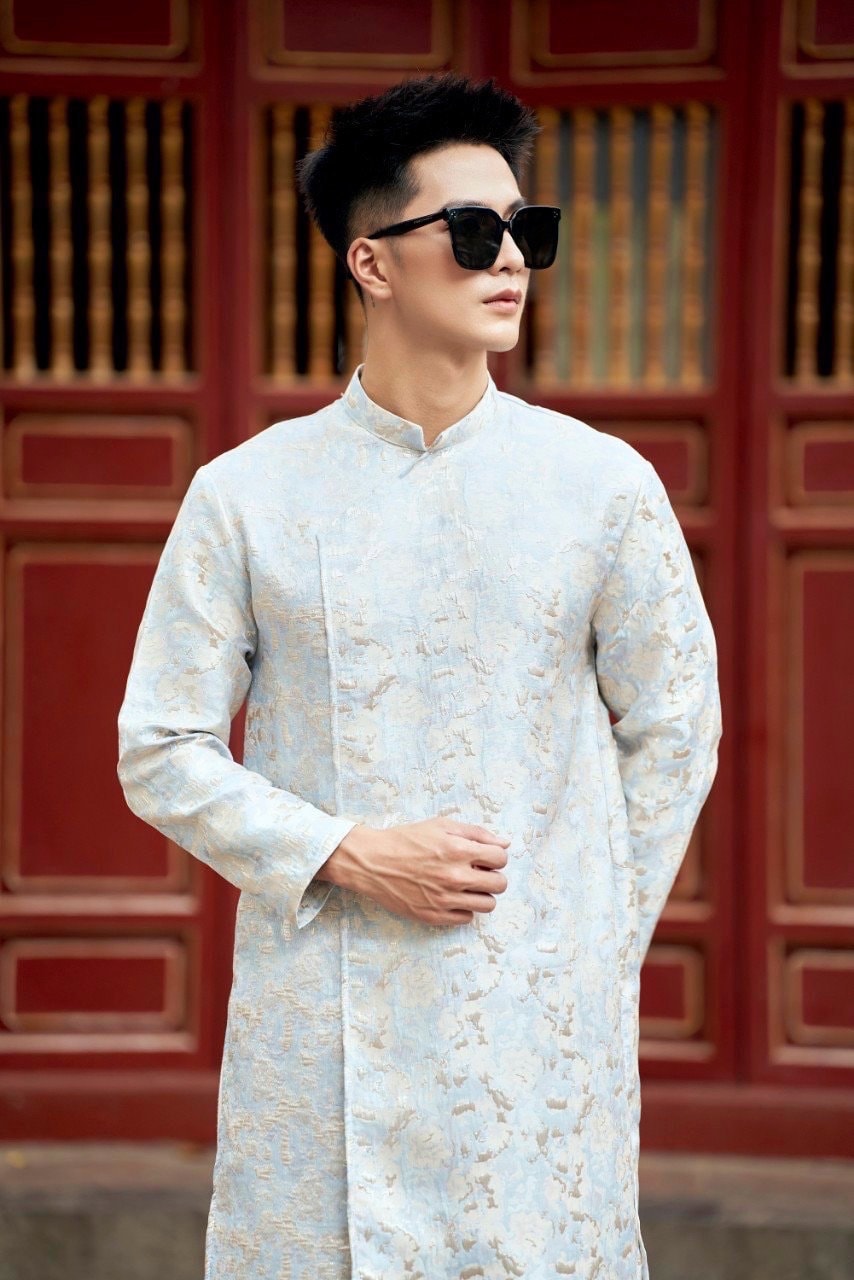 Men’s ao dai- Men traditional clothes