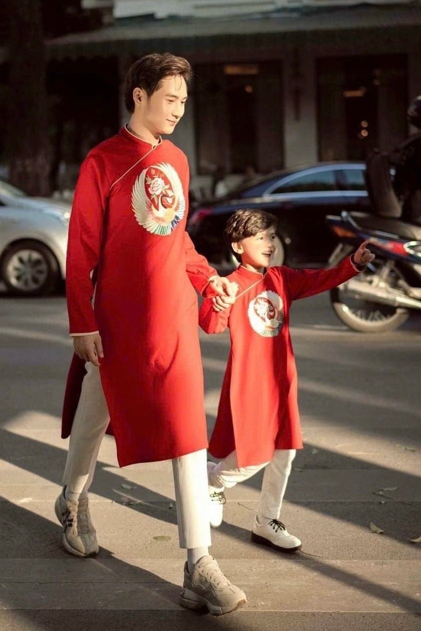 Family matching ao dai- Vietnamese traditional clothes