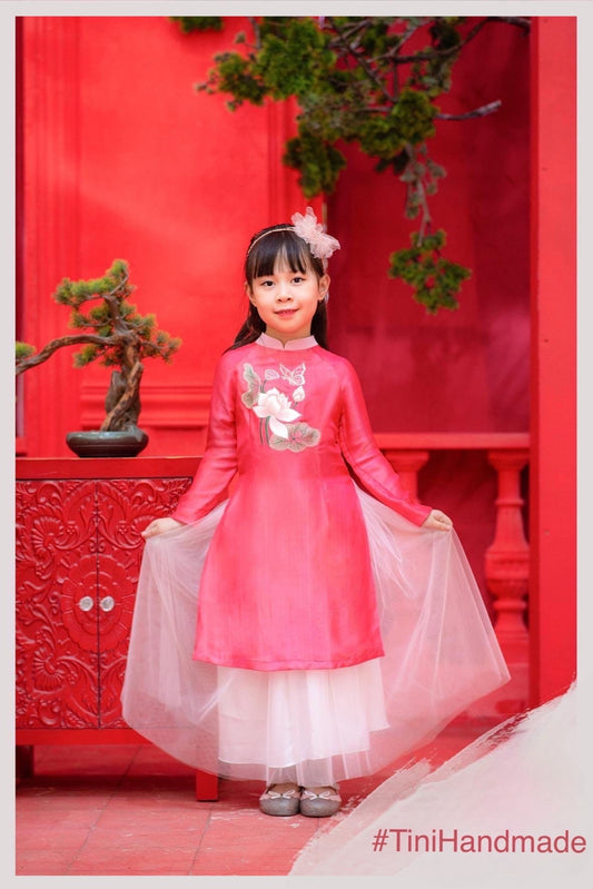 CLEARANCE áo dài for girls- size 1,2,3,9 Ao dai cach tan