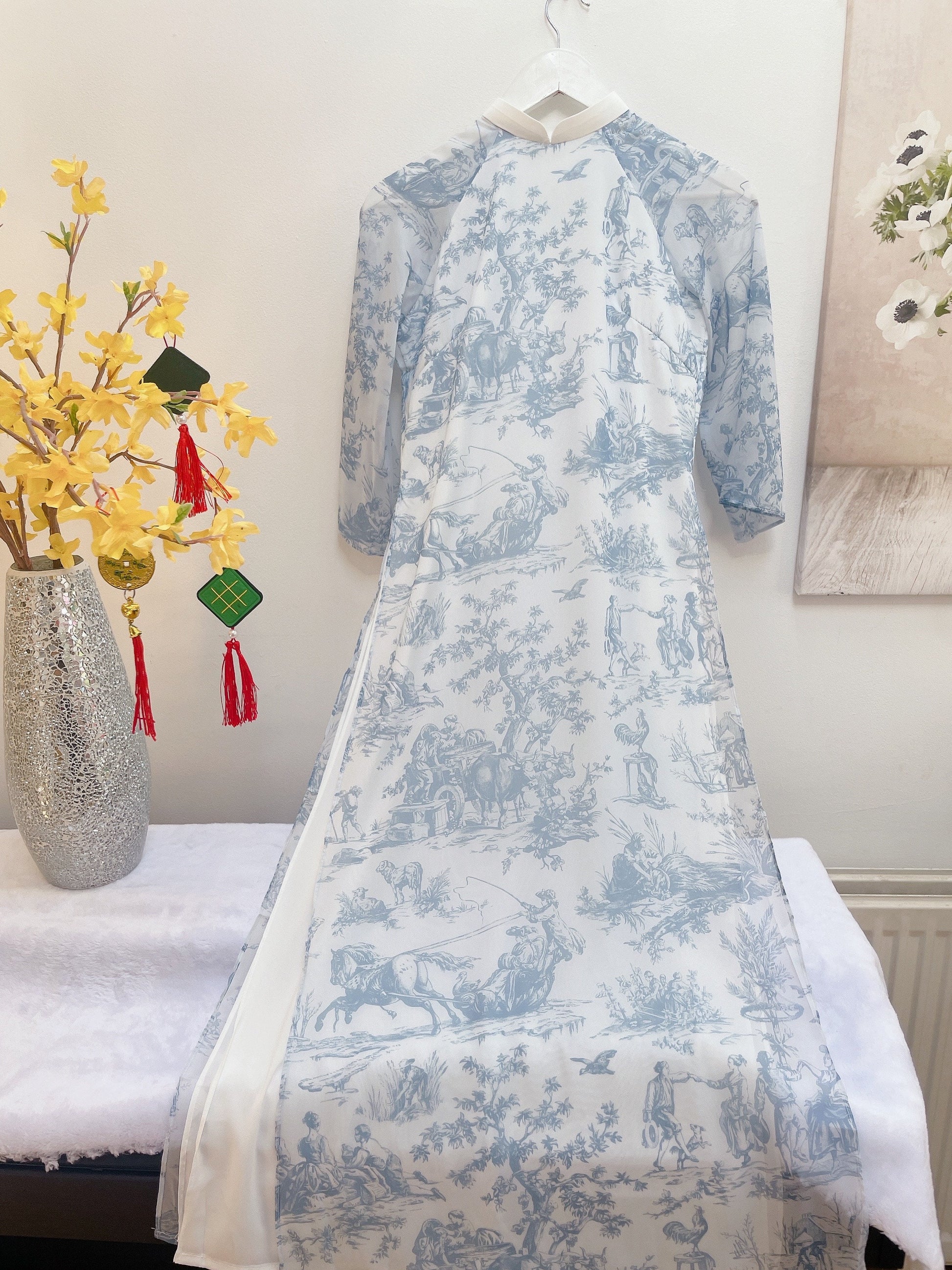 Vietnamese modern ao dai with vintage patterns- Ao Dai loose fit, big sizes, over sizes