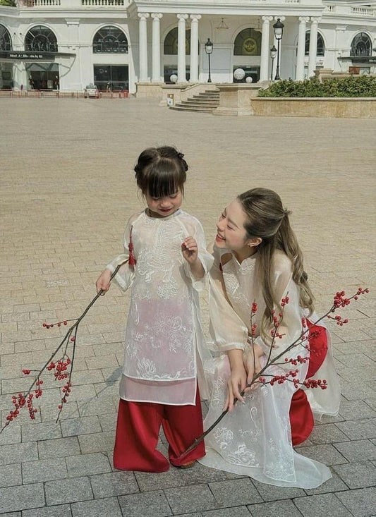 Women and kid ao dai- Ao dai cach tan- Mom and kid matching