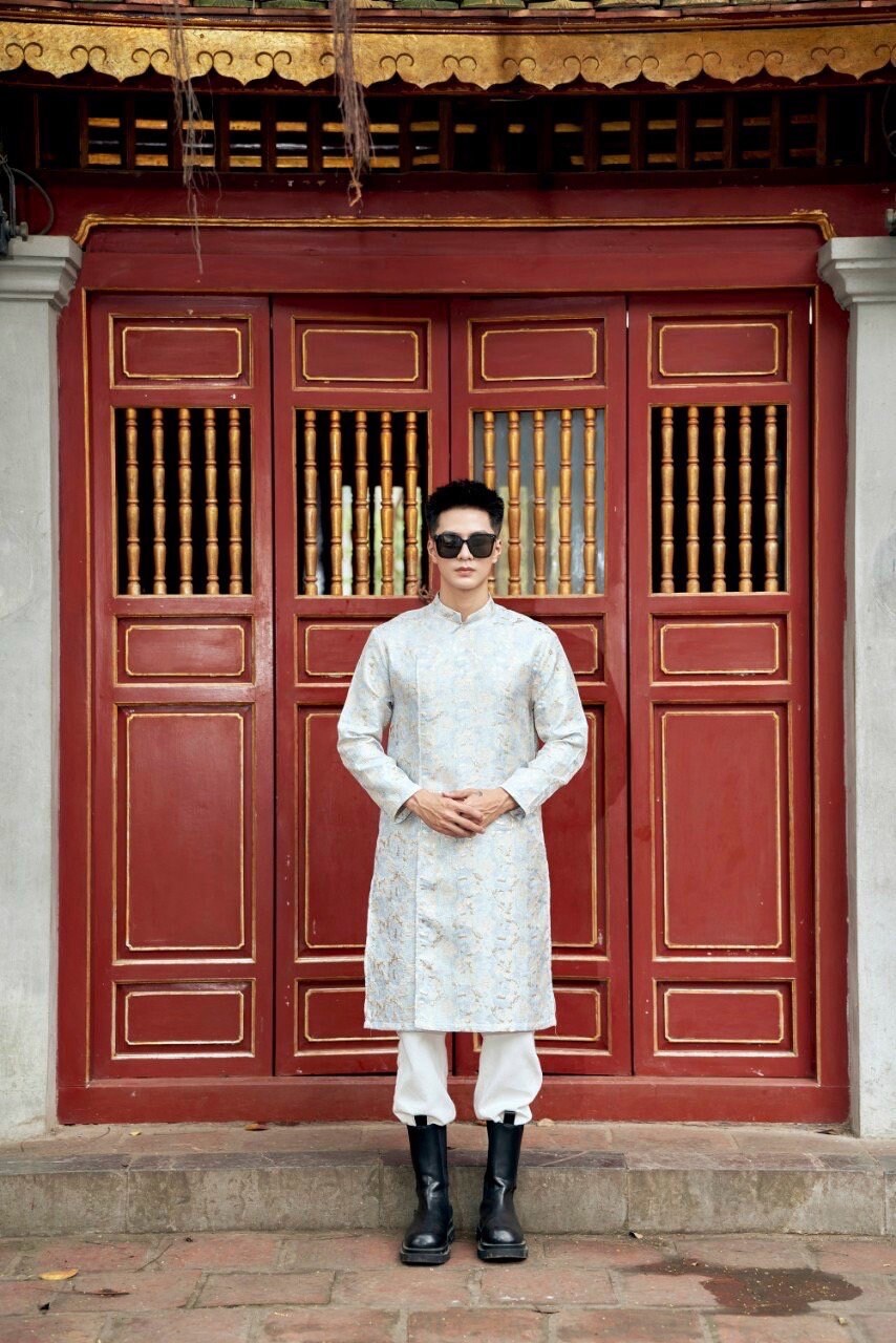 Men’s ao dai- Men traditional clothes