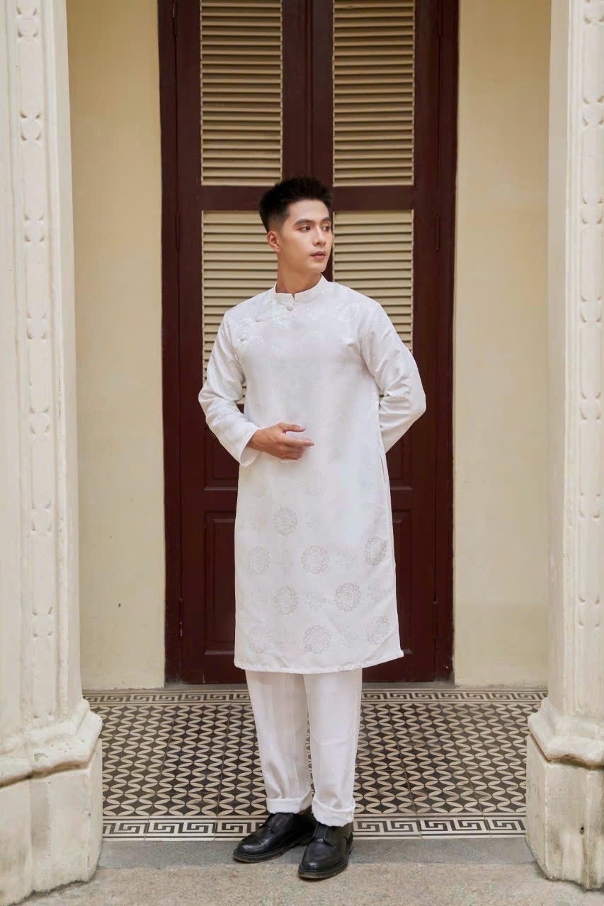 Men’s ao dai- Men traditional clothes