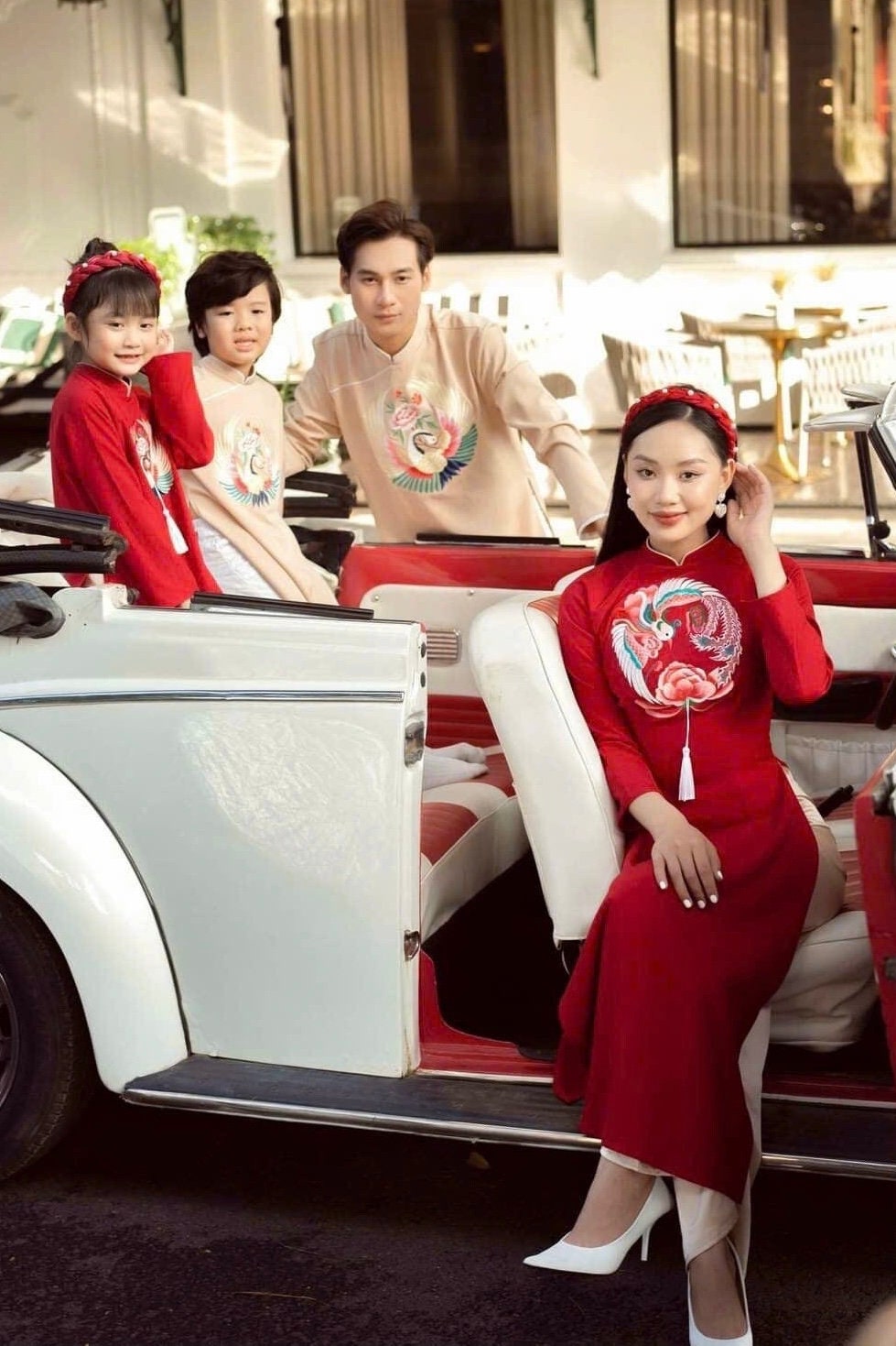 Family matching ao dai- Vietnamese traditional clothes