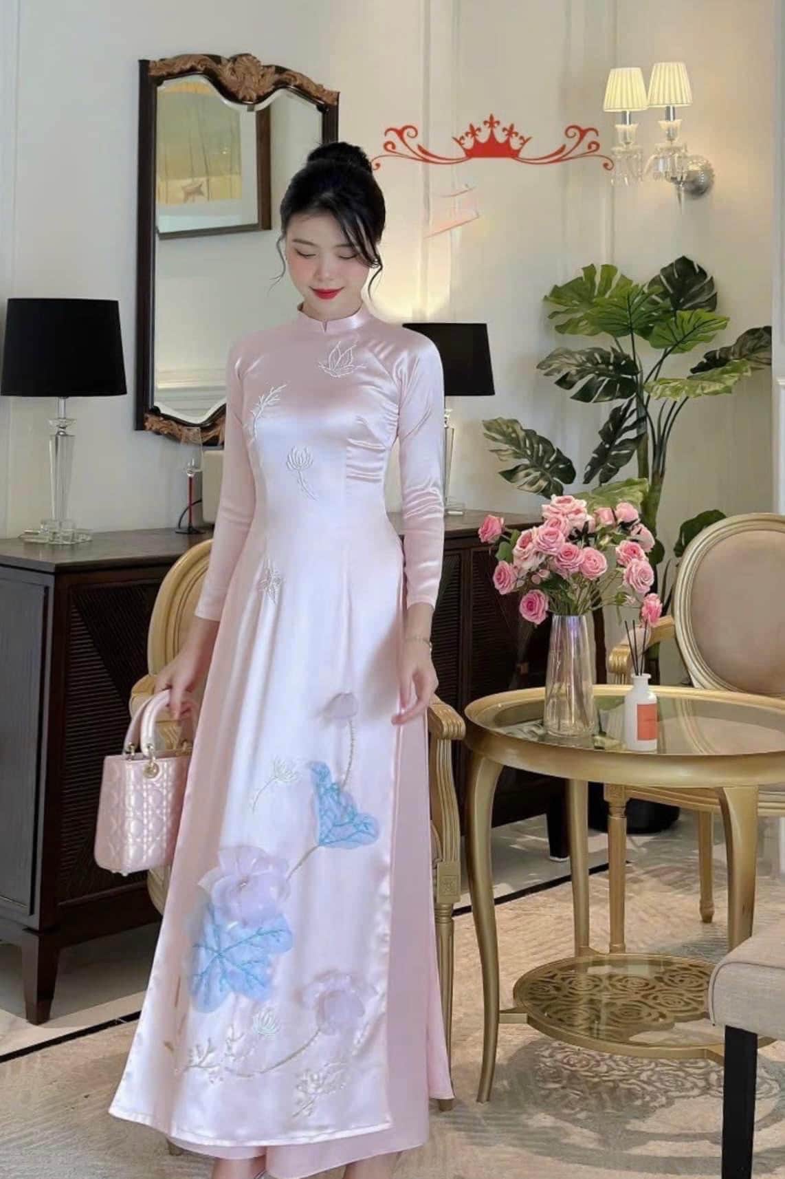 Vietnamese traditional satin silk Ao dai