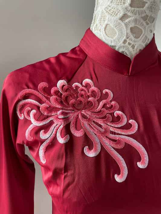 Vietnamese traditional áo dài with embroidered flower- red áo dai, wedding áo dai
