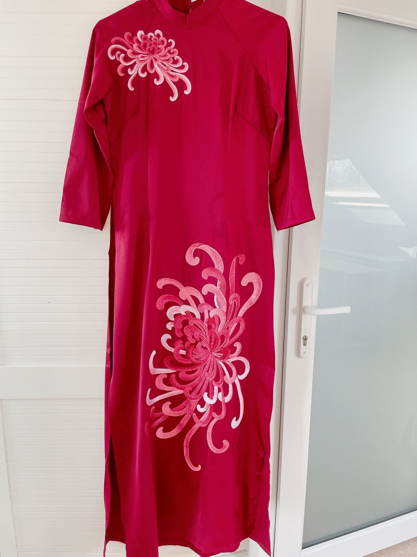 Vietnamese traditional áo dài with embroidered flower- red áo dai, wedding áo dai