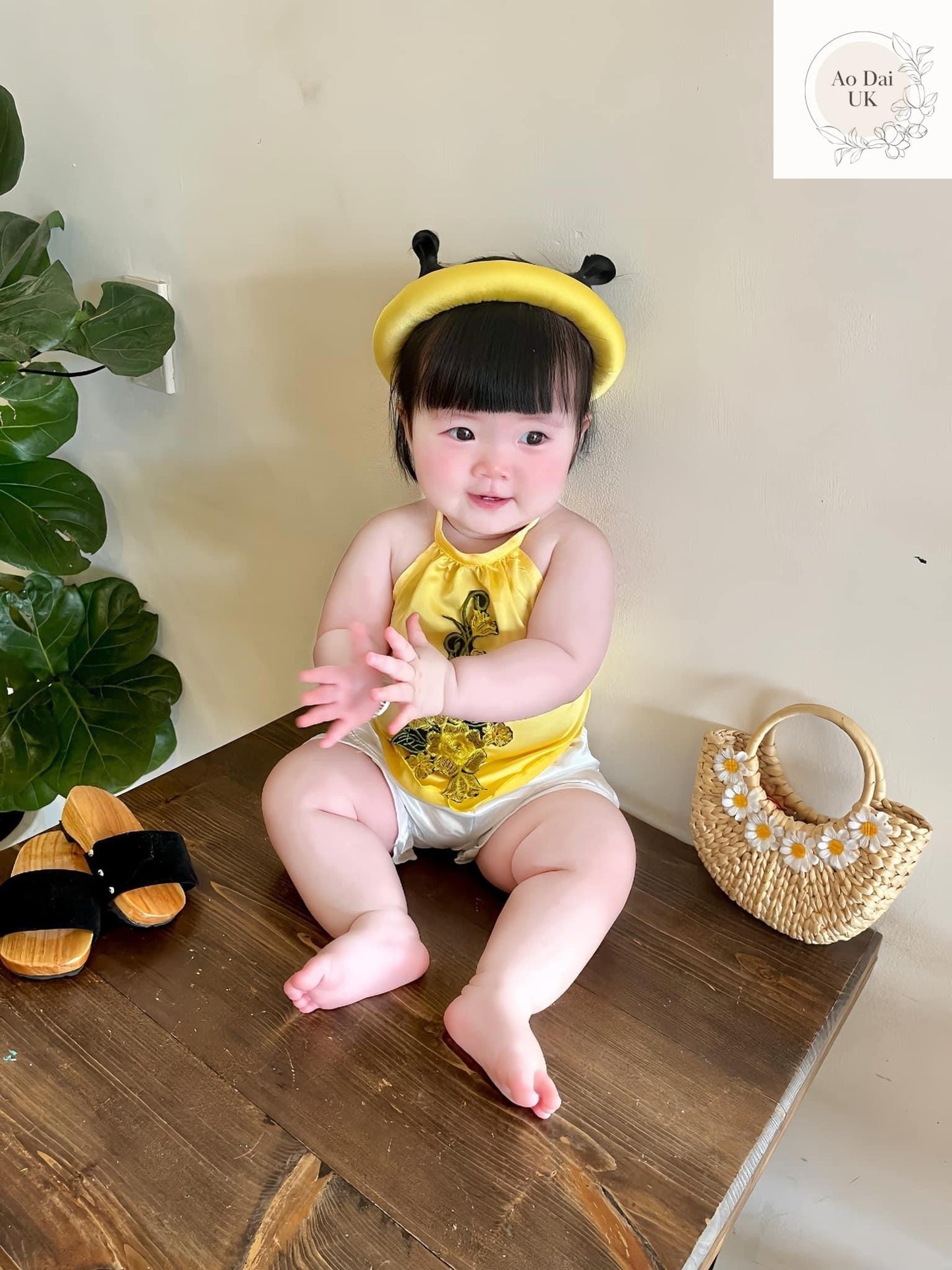 Baby, infant, newborn yem dao for girls- baby first ao dai