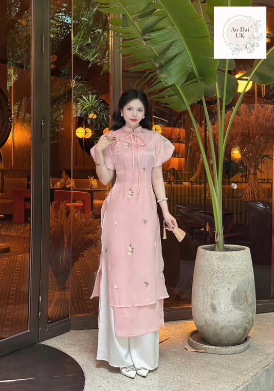 Vietnamese embroidered organza áo dài