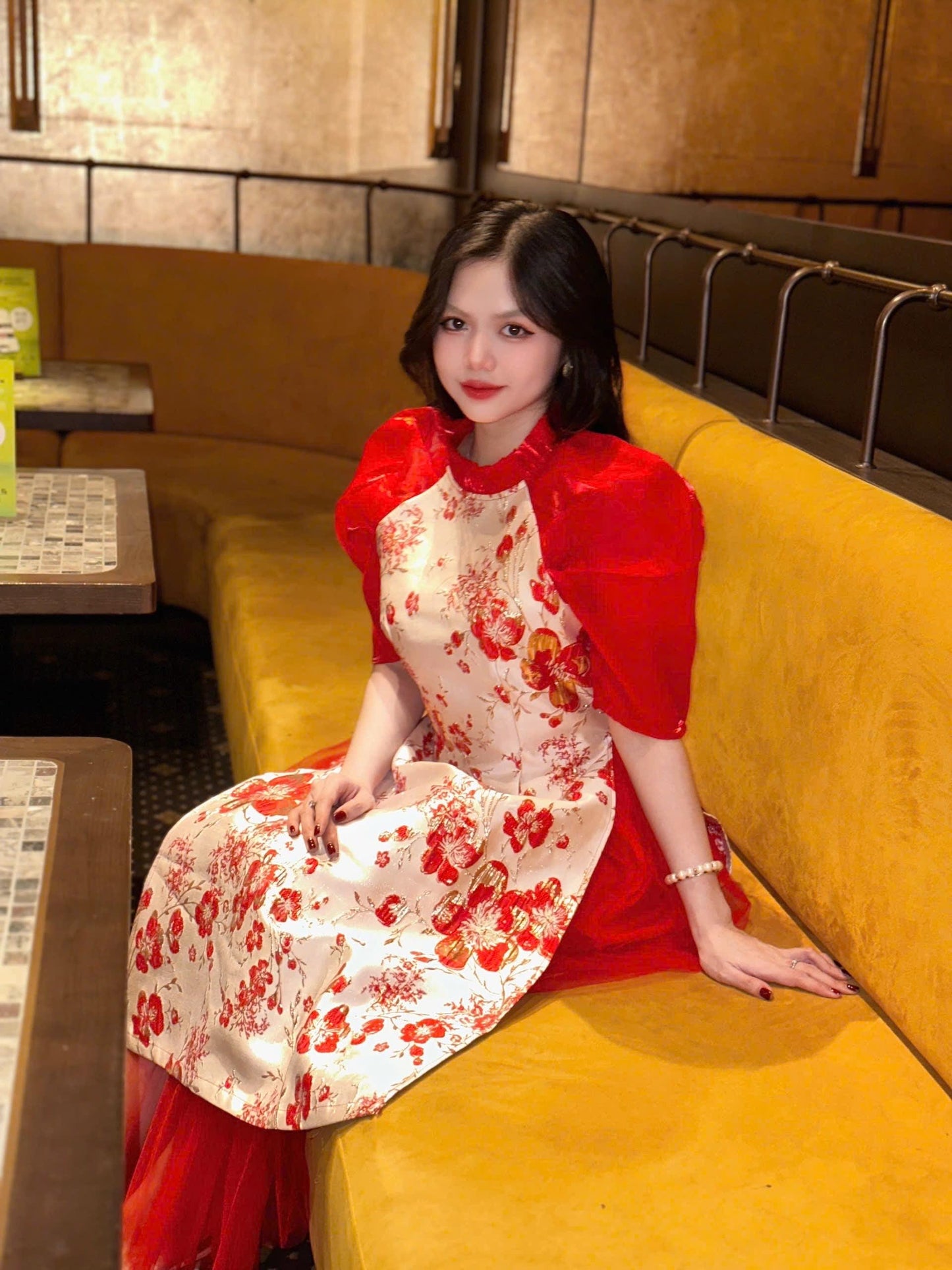 Vietnamese modern Ao dai - Ao dai cach tan