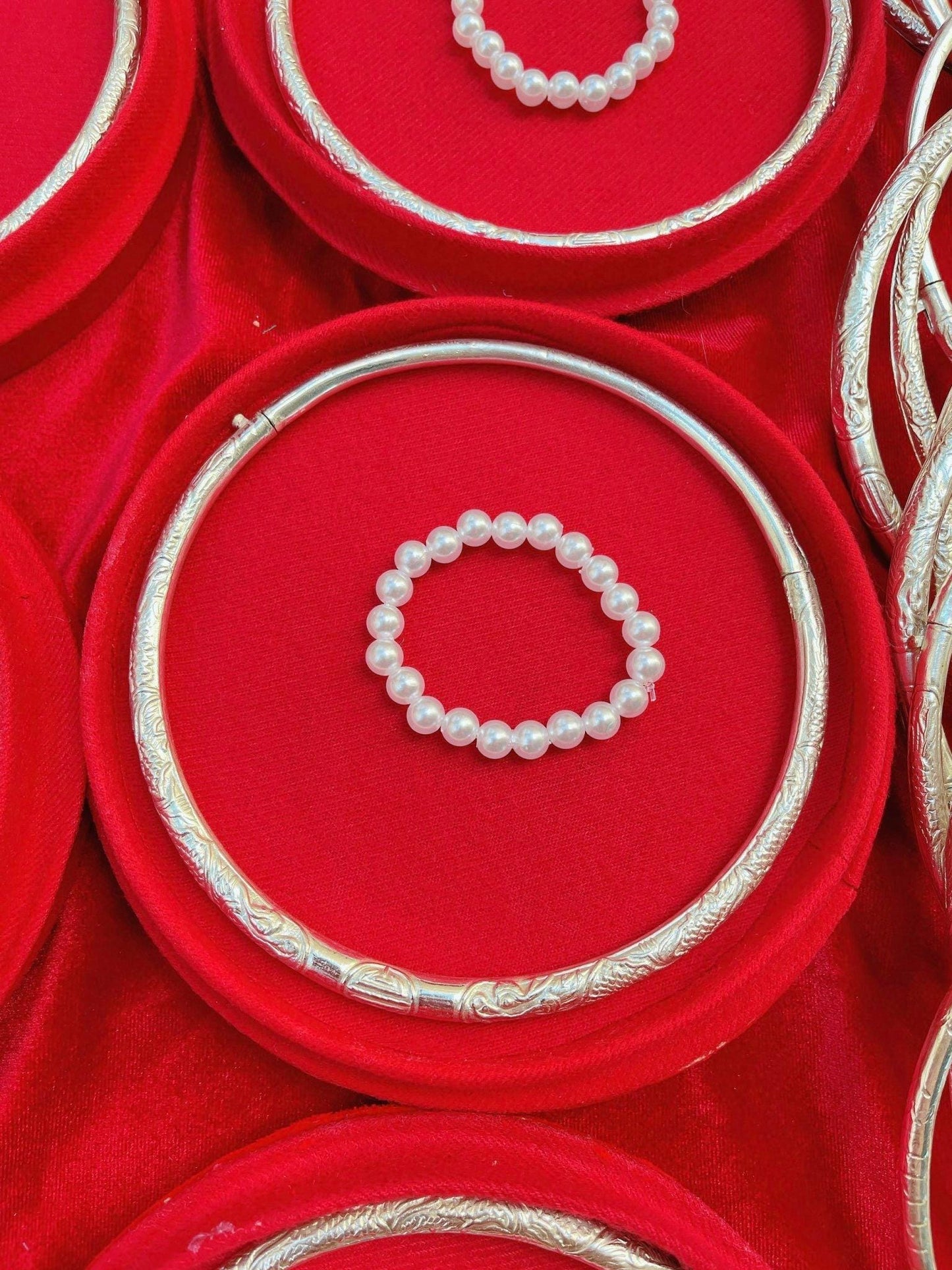 Silver plated Vietnamese choker/ necklace with red velvet box