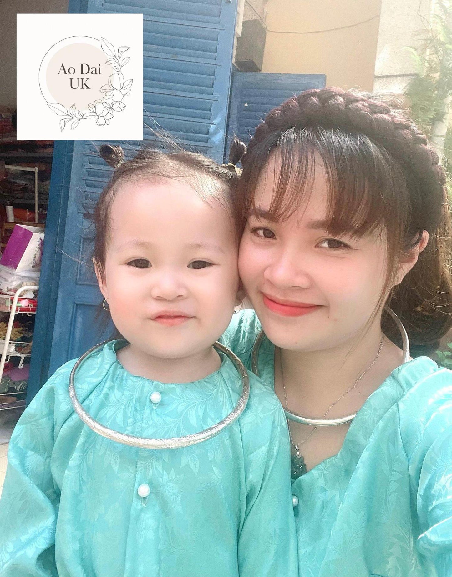 Silver plated Vietnamese choker/ necklace with red velvet box