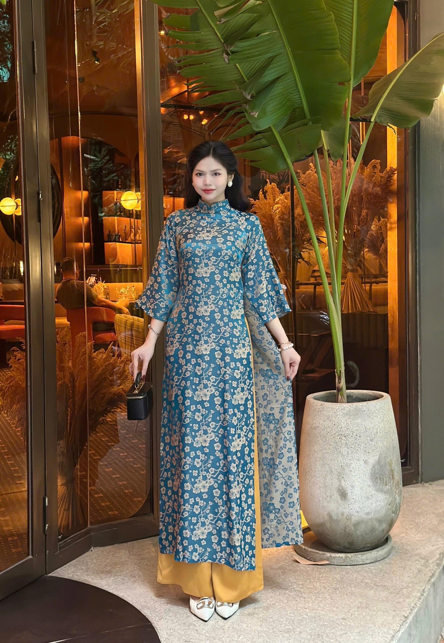 Vietnamese jacquard silk áo dài