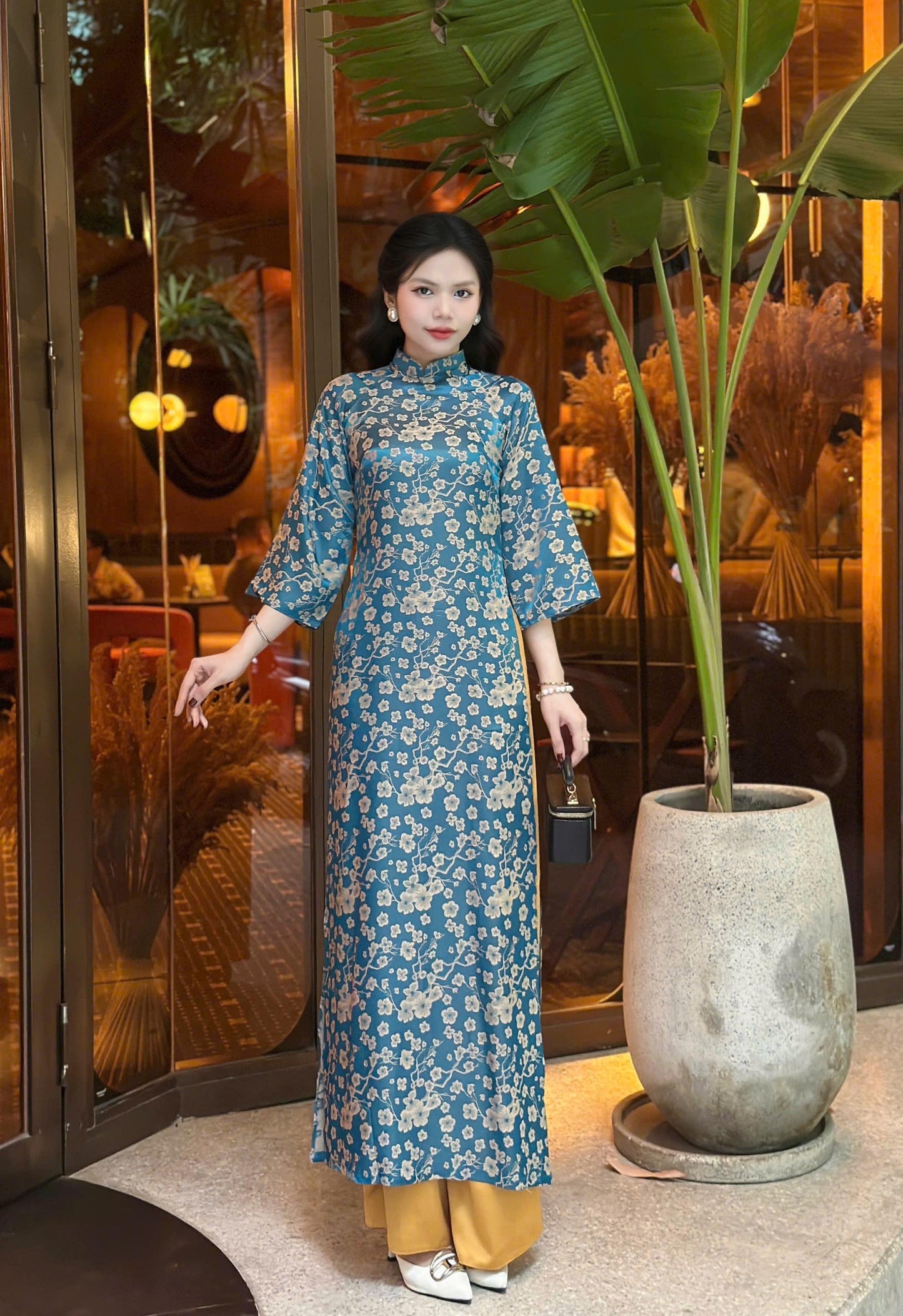 Vietnamese jacquard silk áo dài