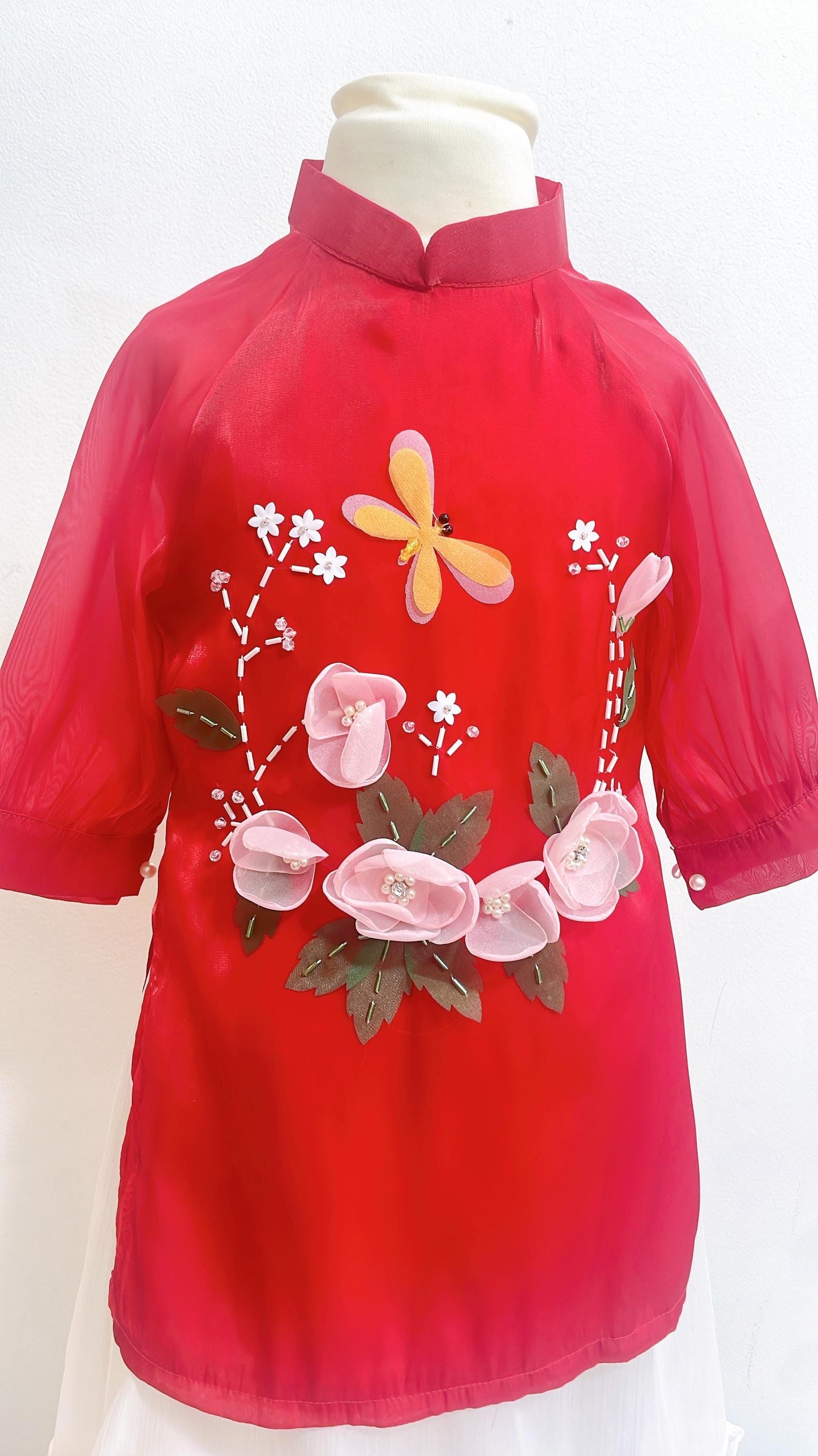 Vietnamese áo dài for girls- Ao dai cach tan
