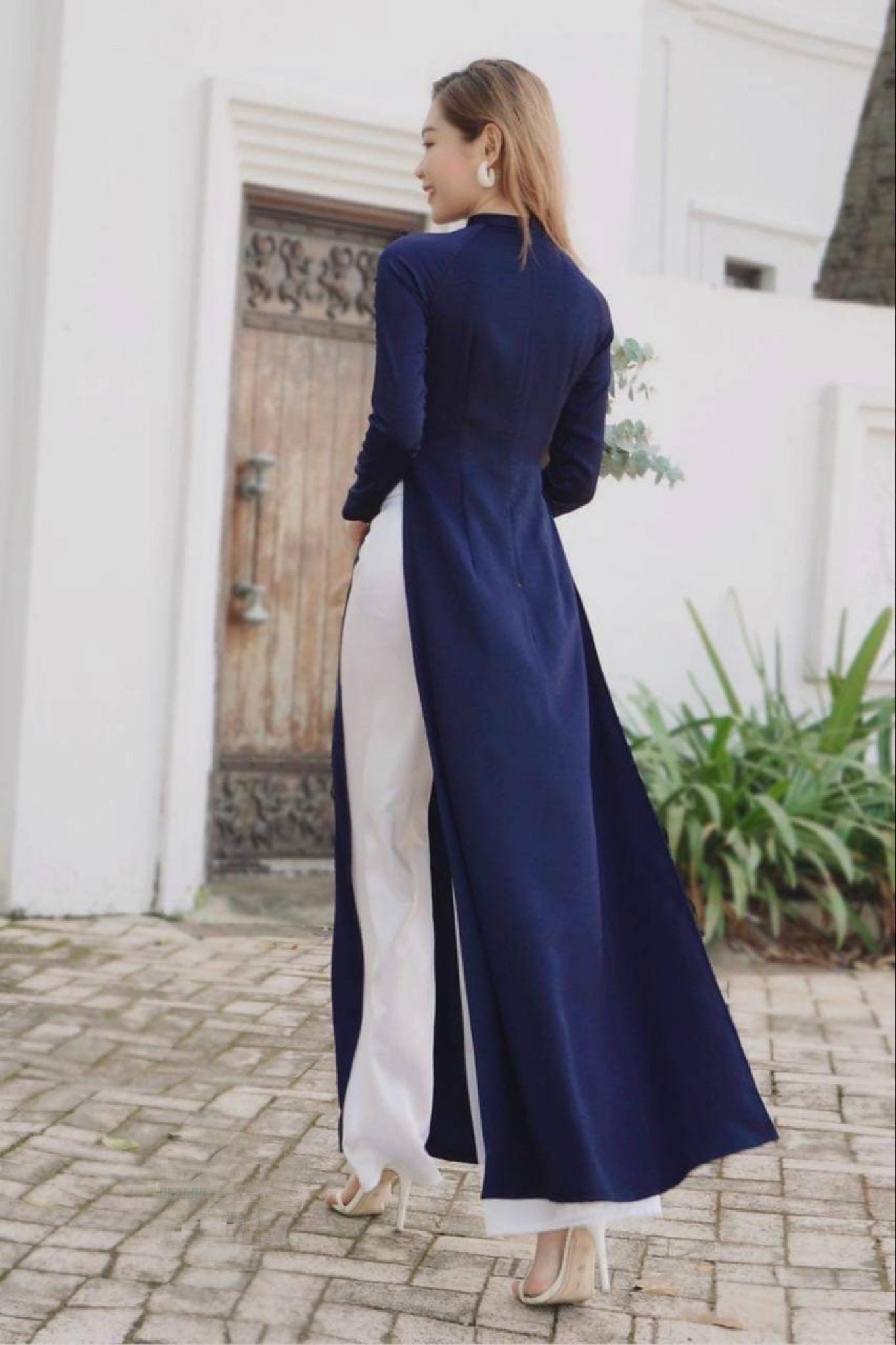 Traditional embroidered ao dai with pants- ao dai big size over size