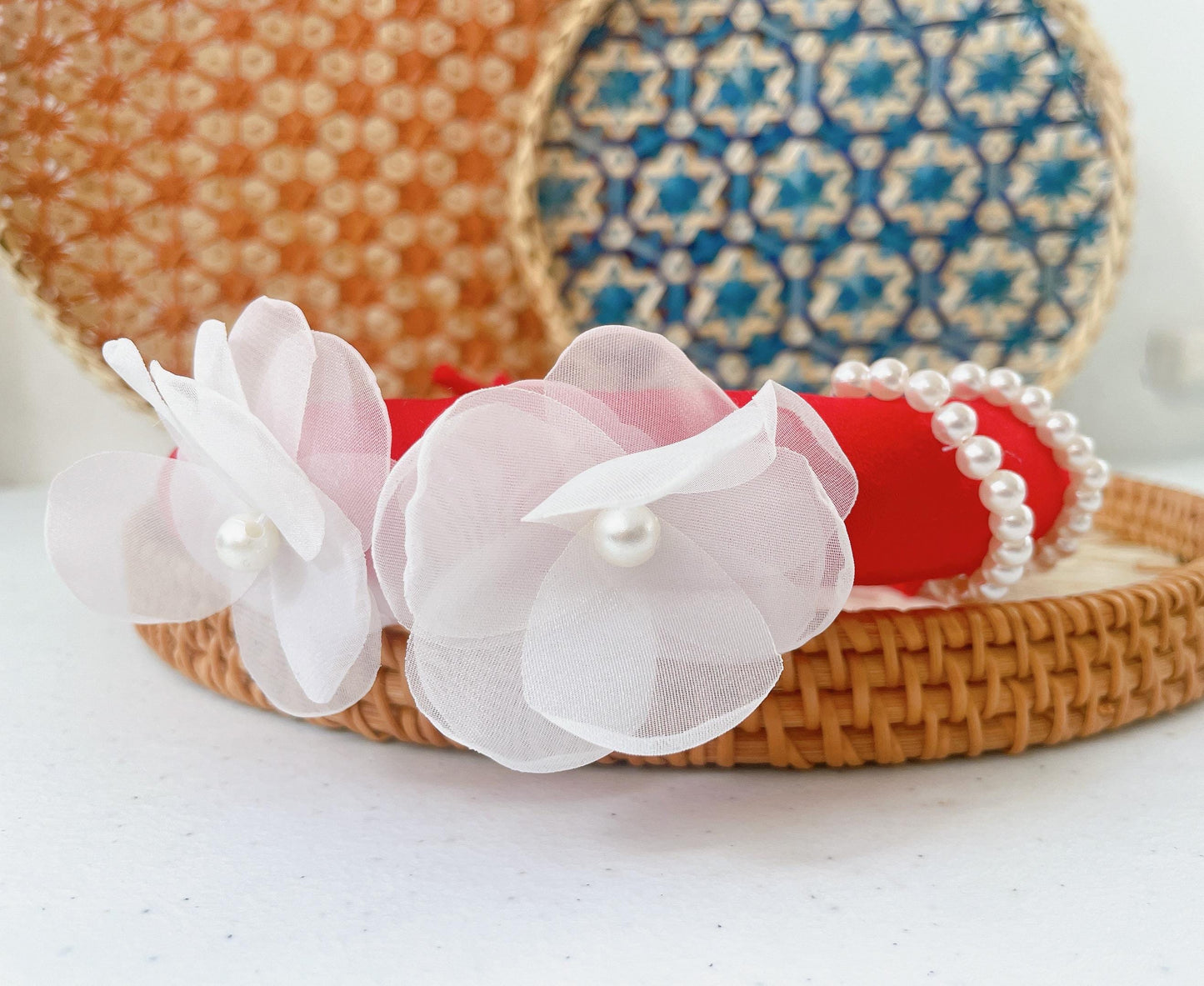 Vietnamese áo dài for girls- Ao dai cach tan