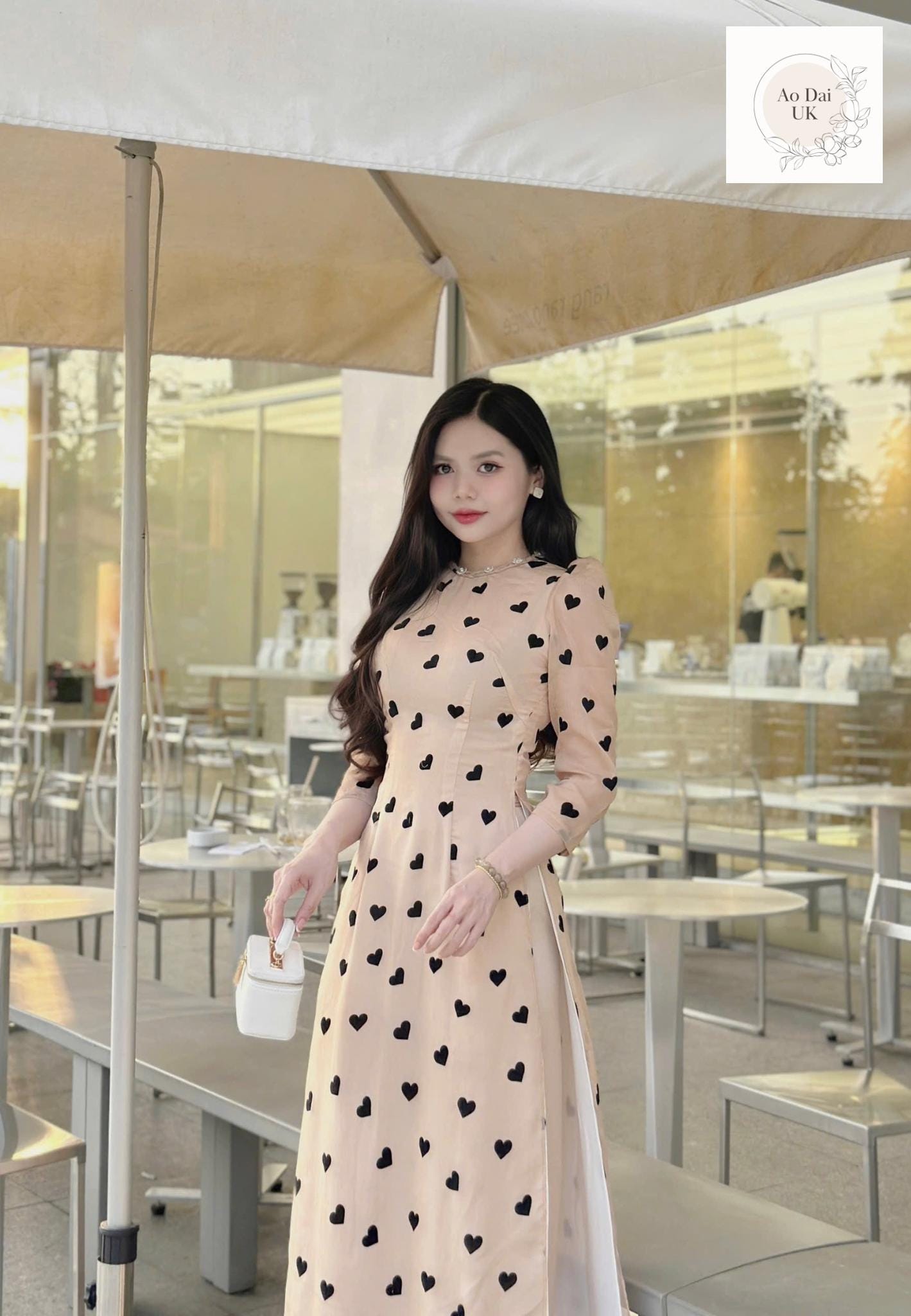 Women chiffon ao dai with velvet heart embossed pattern