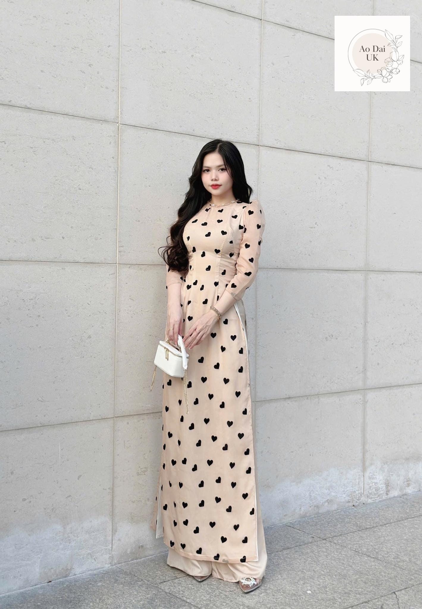 Women chiffon ao dai with velvet heart embossed pattern