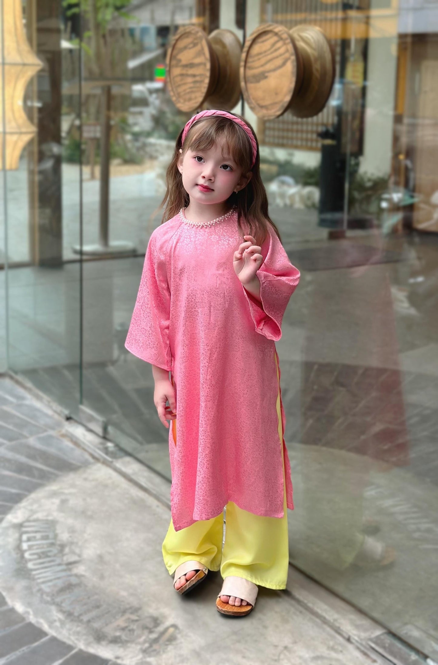 Ao dai and headband for girls- Ao dai cach tan