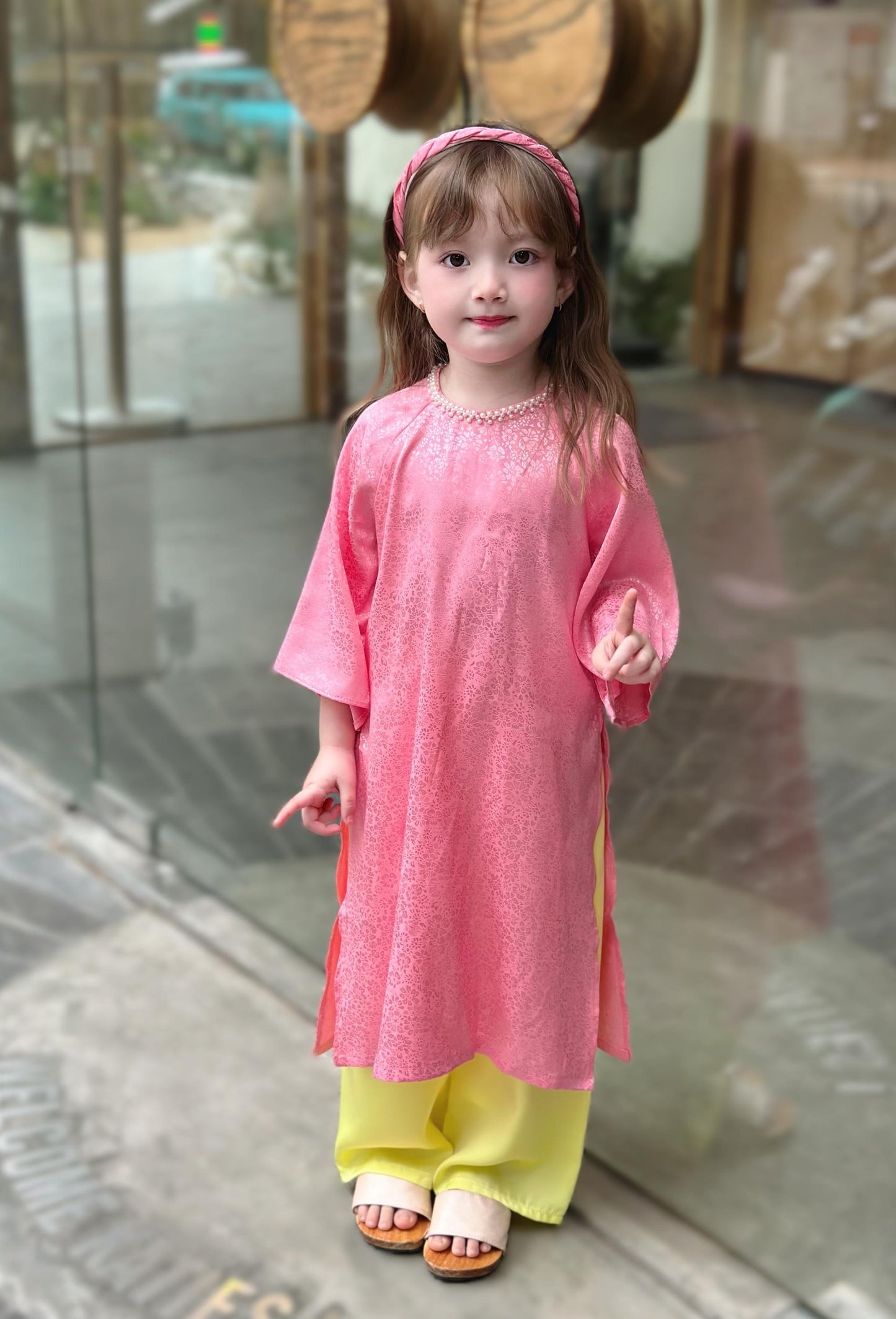Ao dai and headband for girls- Ao dai cach tan