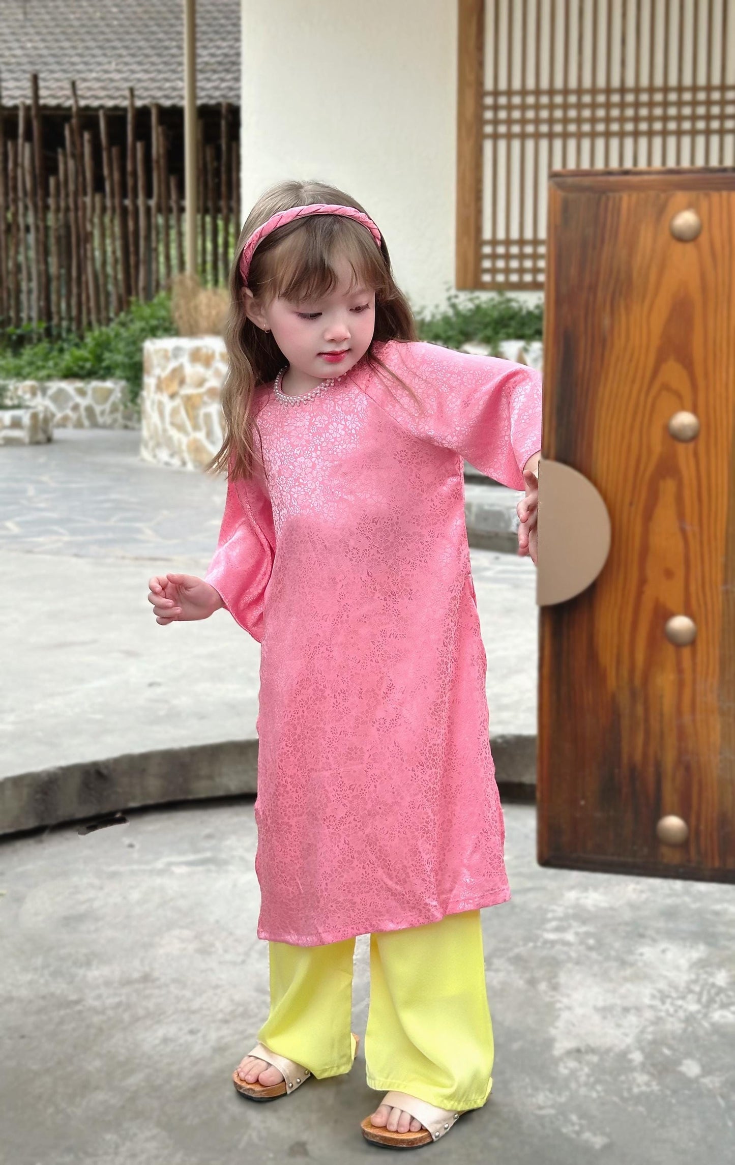 Ao dai and headband for girls- Ao dai cach tan