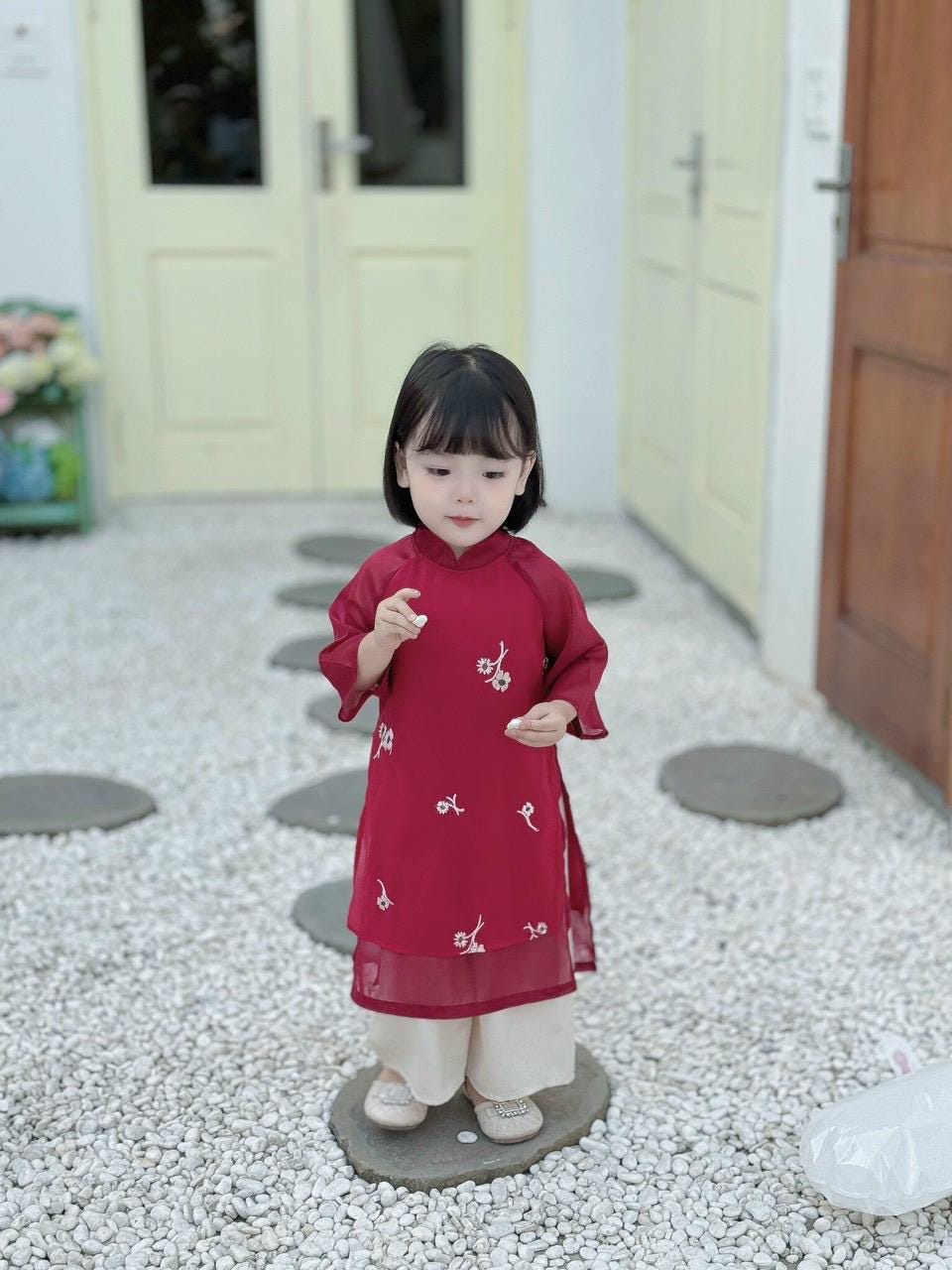 CLEARANCE 4-8Y Ao dai and pants
