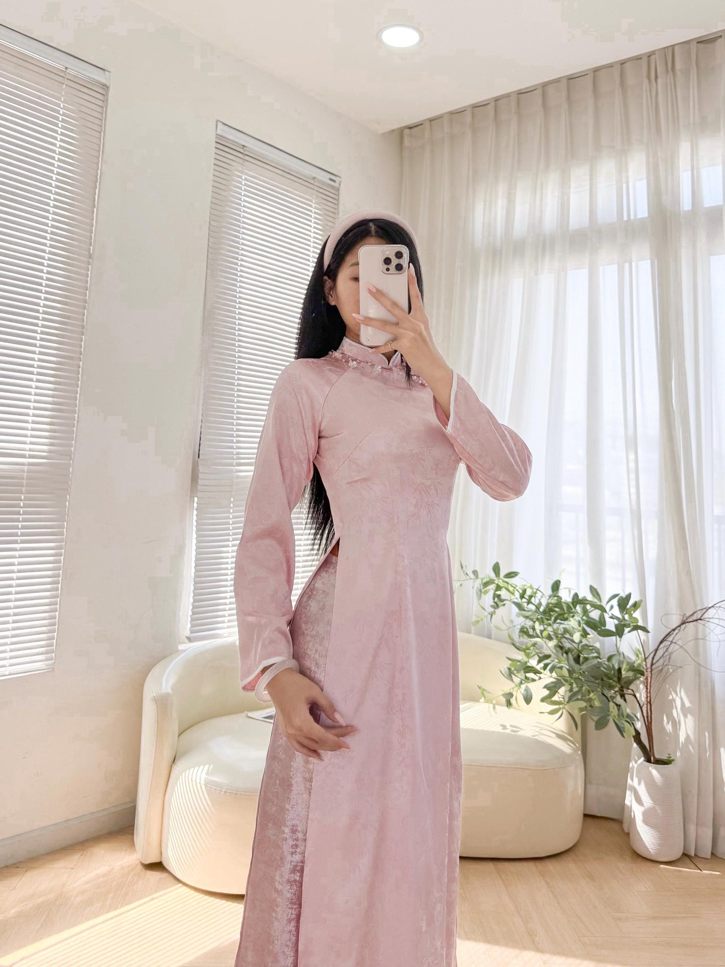 Jacquard silk Ao dai with floral embellishments - Ao dai truyen thong - Vietnamese traditional dress for women