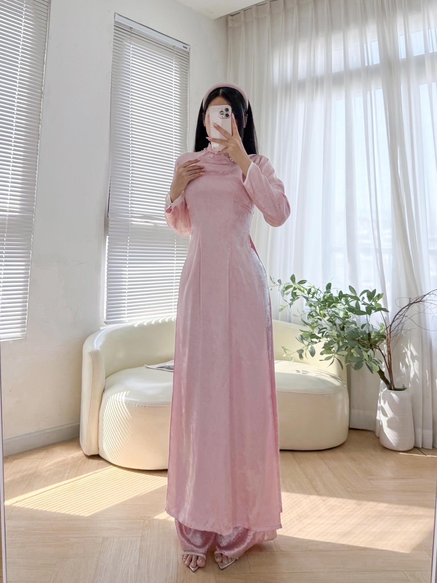 Jacquard silk Ao dai with floral embellishments - Ao dai truyen thong - Vietnamese traditional dress for women