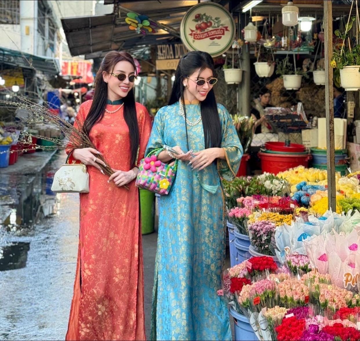 CLEARANCE- Women ao dai and pants