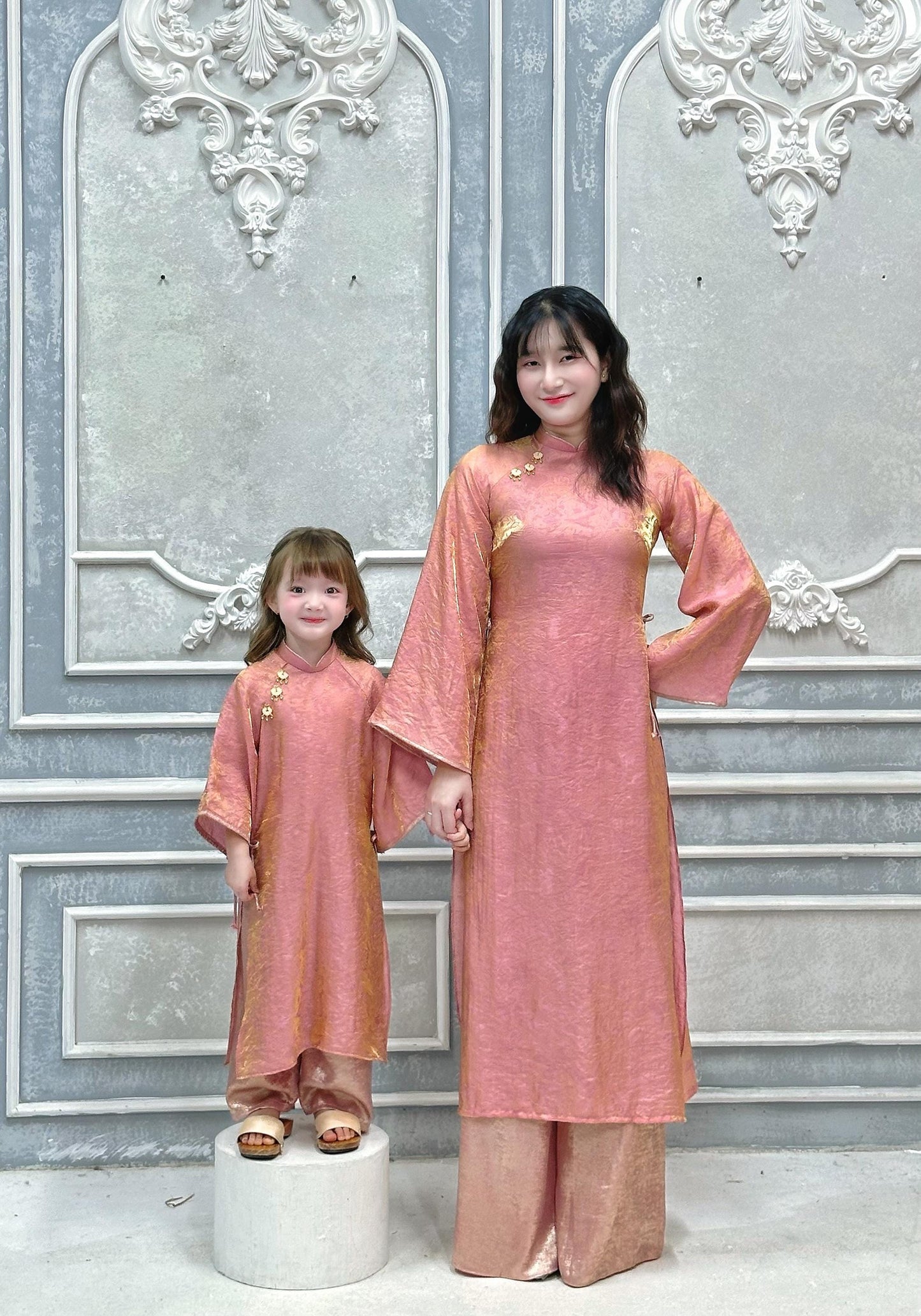 Women and kid matching ao dai and headband ao dai big size, over size