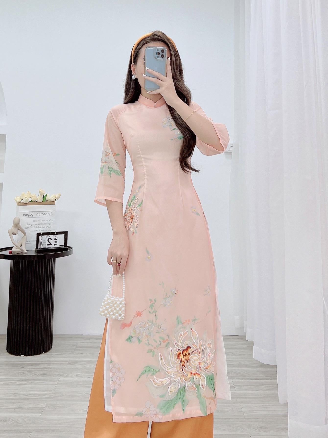 CLEARANCE- Women and kid matching áo dài