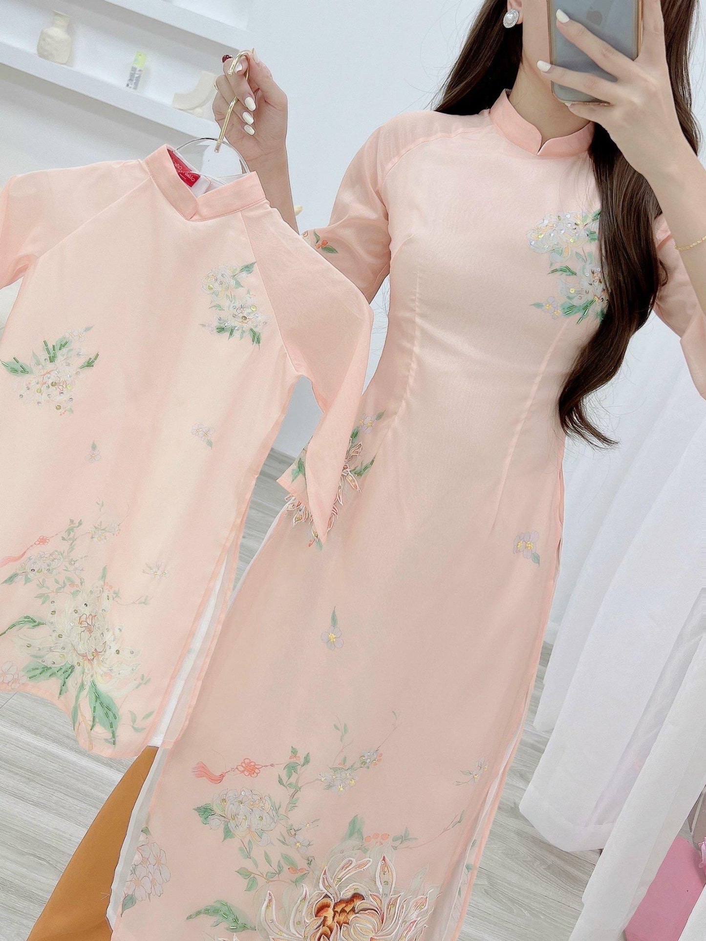 CLEARANCE- Women and kid matching áo dài