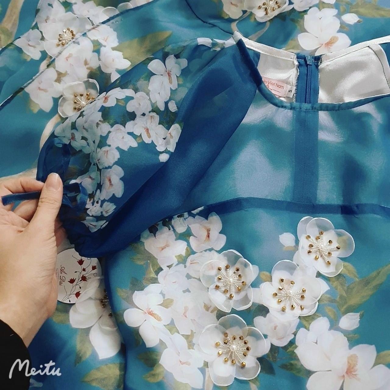 CLEARANCE Women Ao Dai- floral embroidery dress for women