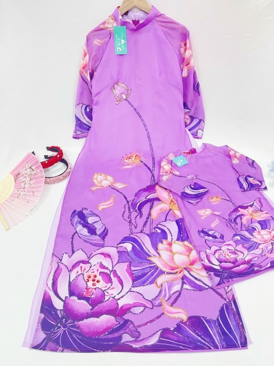 CLEARANCE- Women and kid matching áo dài